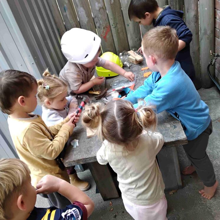 Wood work and saftey at Busy Bees Aoraki 