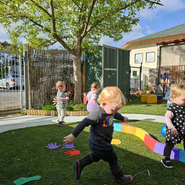 Movement and physical challenges at Busy Bees Carterton Daycare