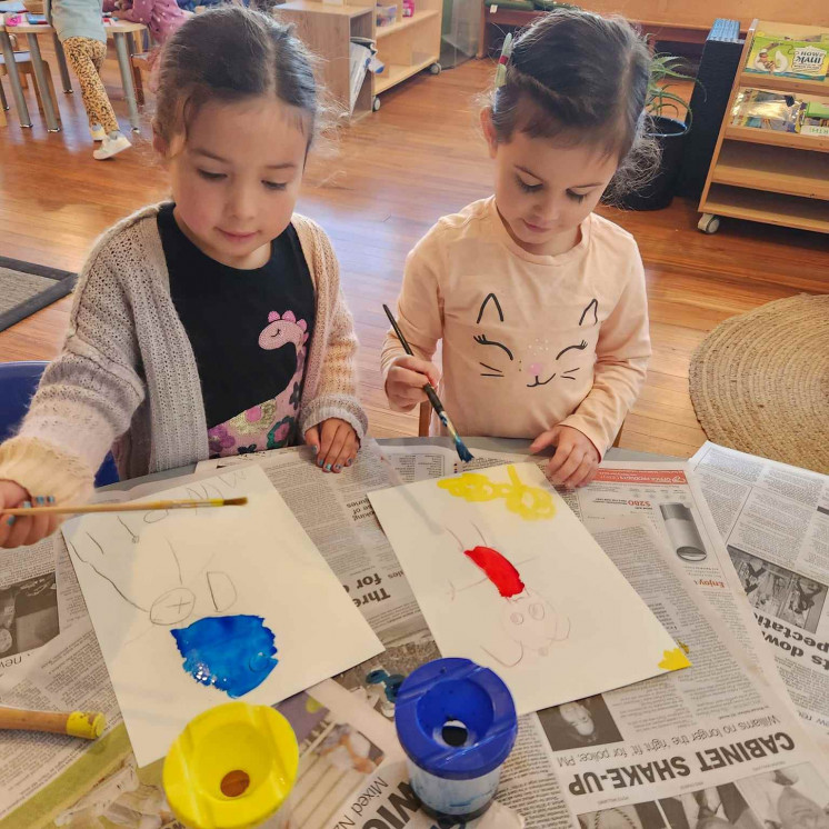 Busy Bees Gladstone Road friendships formed at kindergarten