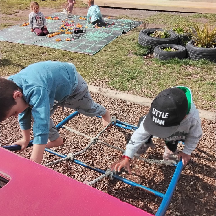 Busy Bees Grandview Road childcare centre outdoor play