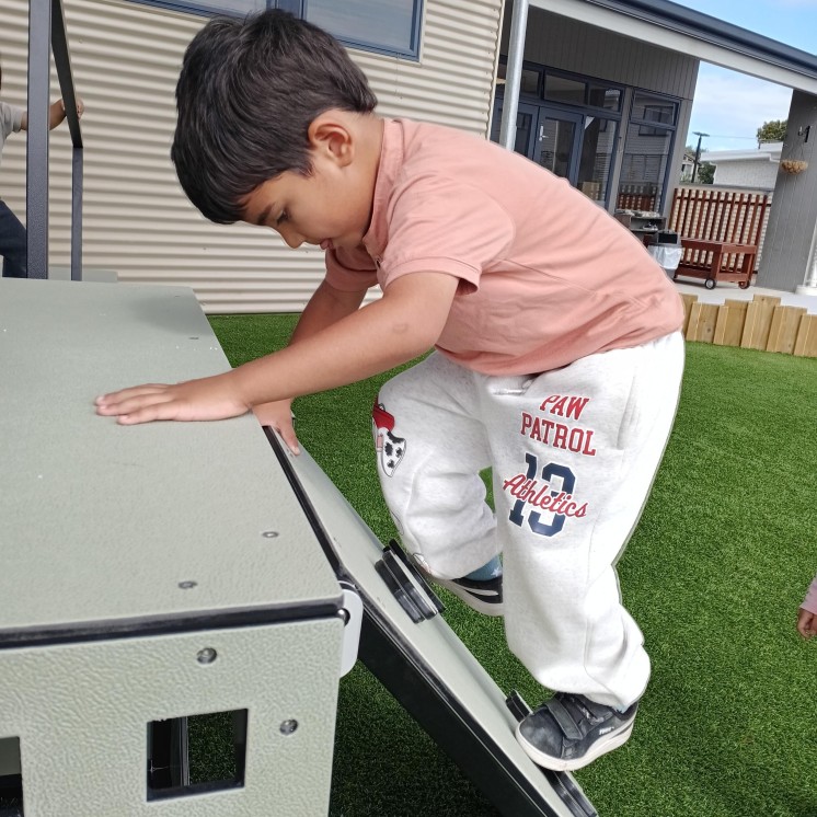 Busy Bees Grandview Road outdoor playground new refurb pics 9