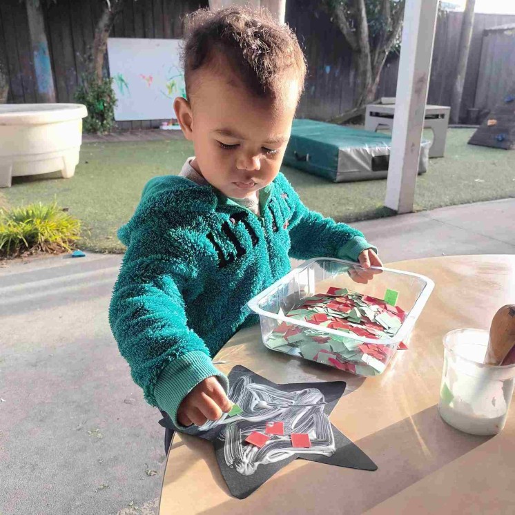 Focus, fine motor skills for 3 year old boy at Busy Bees Hastings