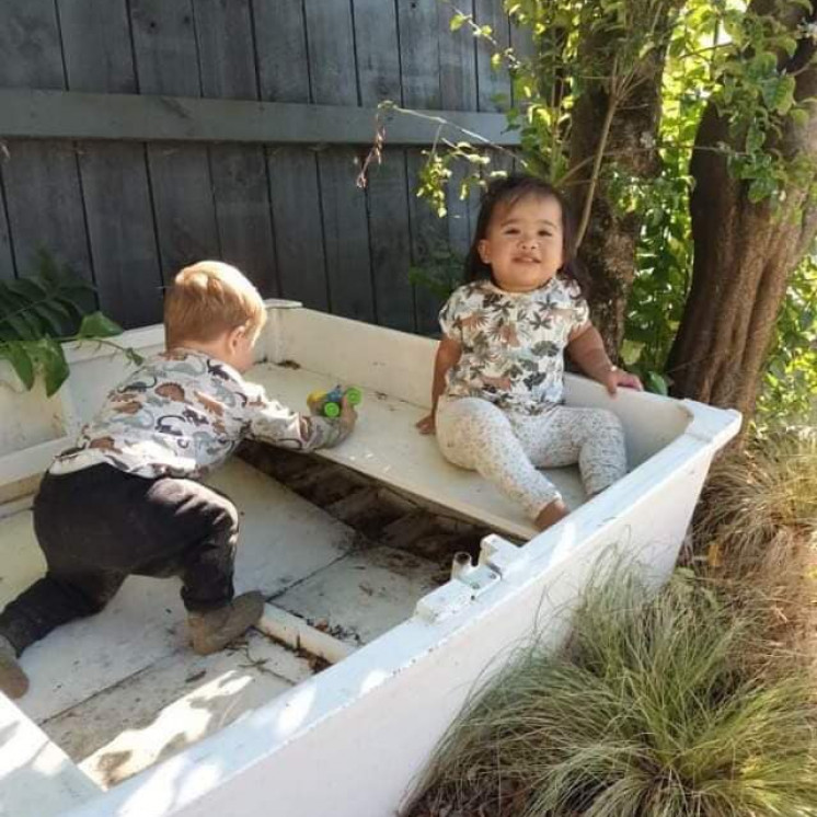 Outdoor Nature Learn & play in Busy Bees Motueka