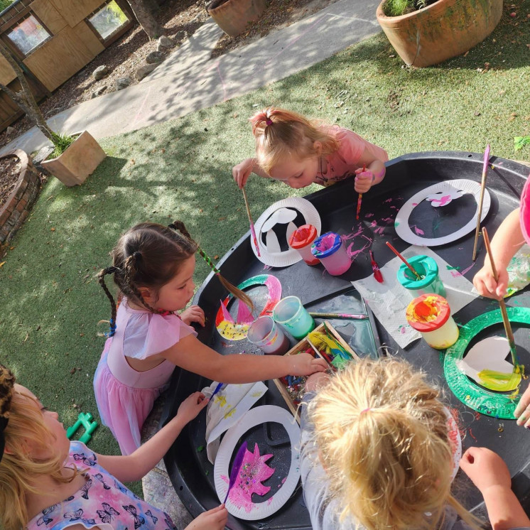 Art play at Busy Bees Motueka