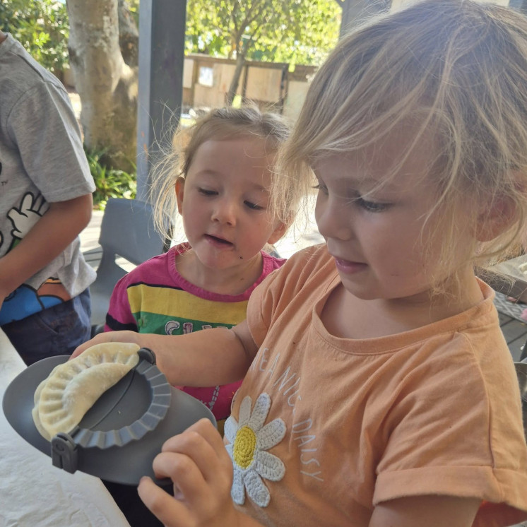 Busy Bees Motueka making kai, community and culture