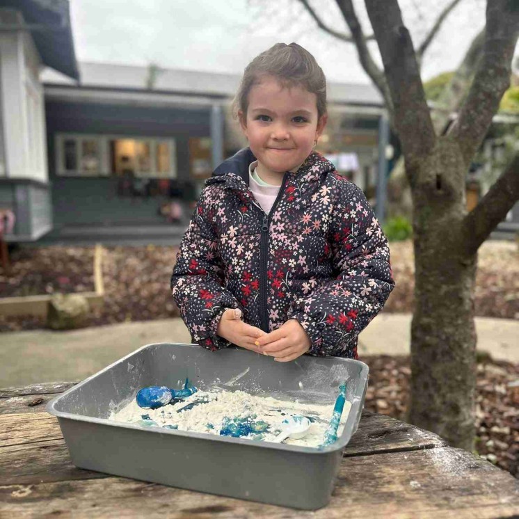 Busy Bees Motueka outdoor play, texture and colour