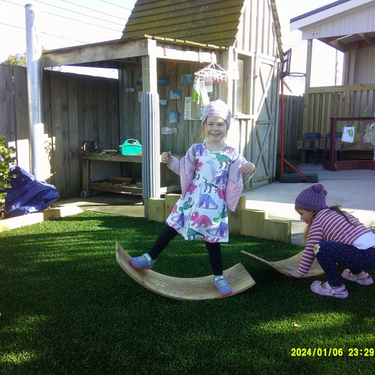 Busy Bees Ngongotaha outdoor playing