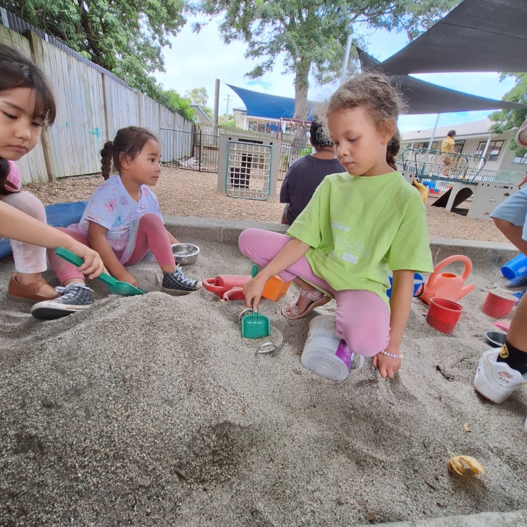 The sandpit is always a happening place at Busy Bees Ōtāhuhu