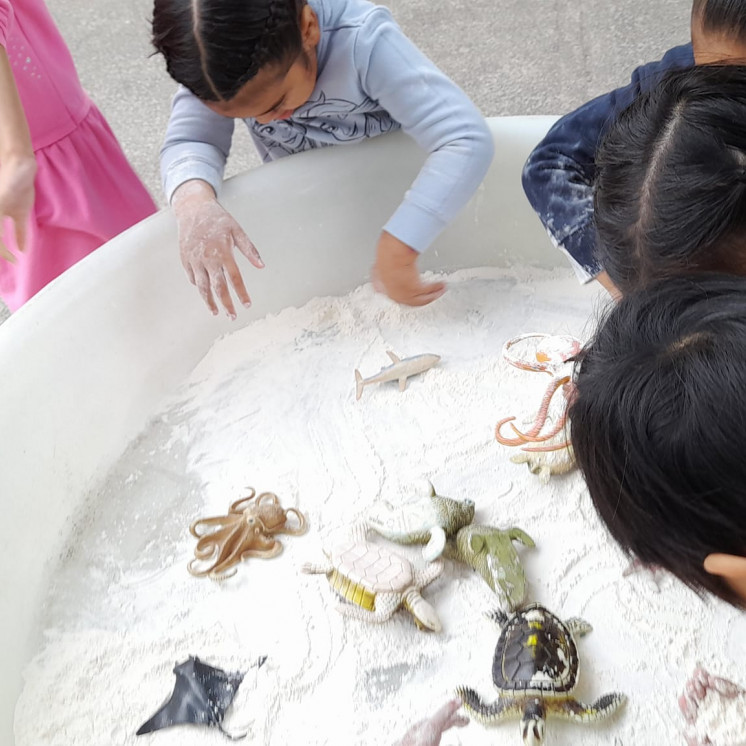 Sensory play is the best kind of play at Busy Bees Ōtāhuhu