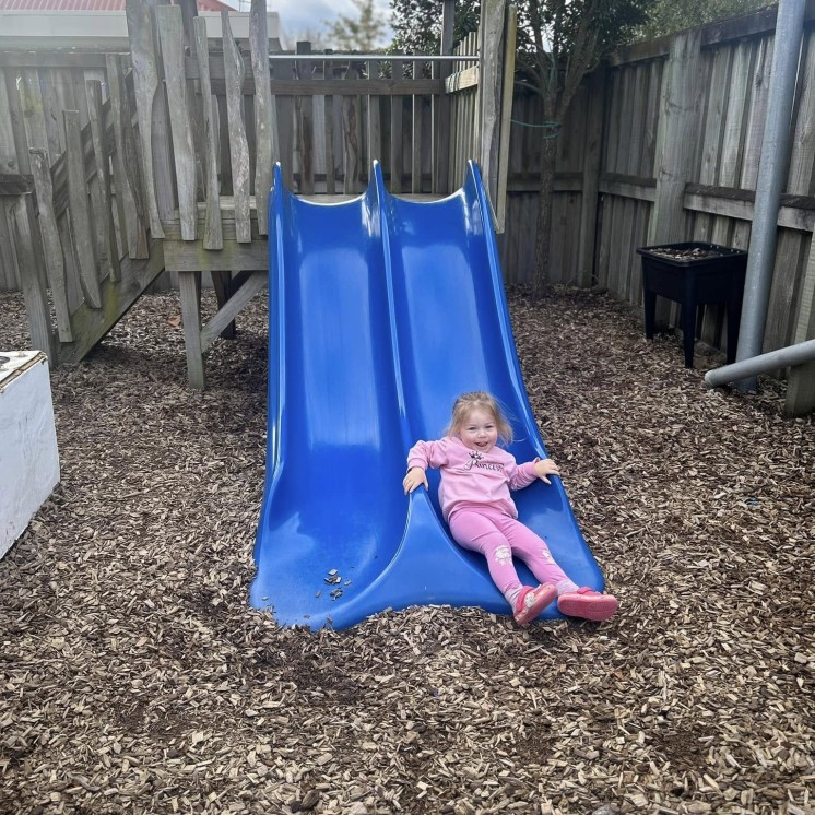Busy Bees Pioneer Highway playground fun