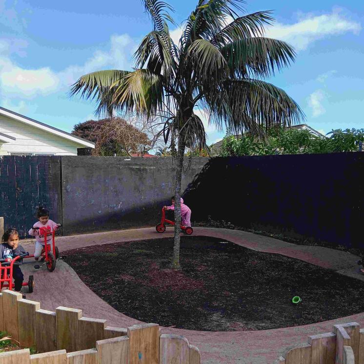 Preschoolers on bike track in Roscommon, childcare centre 