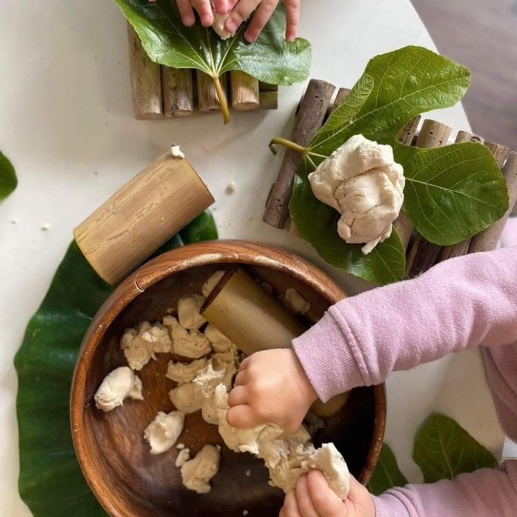 Busy Bees Silverdale Central Sensory play natural resources