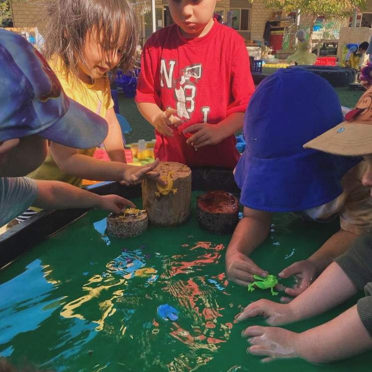 Busy Bees Tahunanui preschool children sensory play