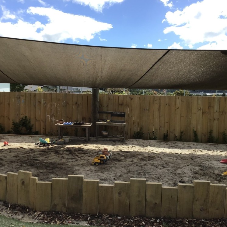 Busy Bees The Lakes New centre sandpit