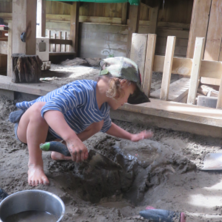 Te Puna Reo Te Waonui a Taane sandpit playground